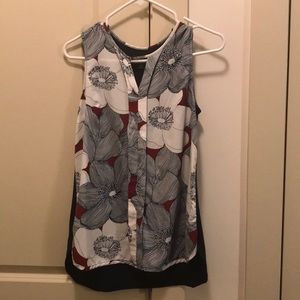 Sleeveless flower top